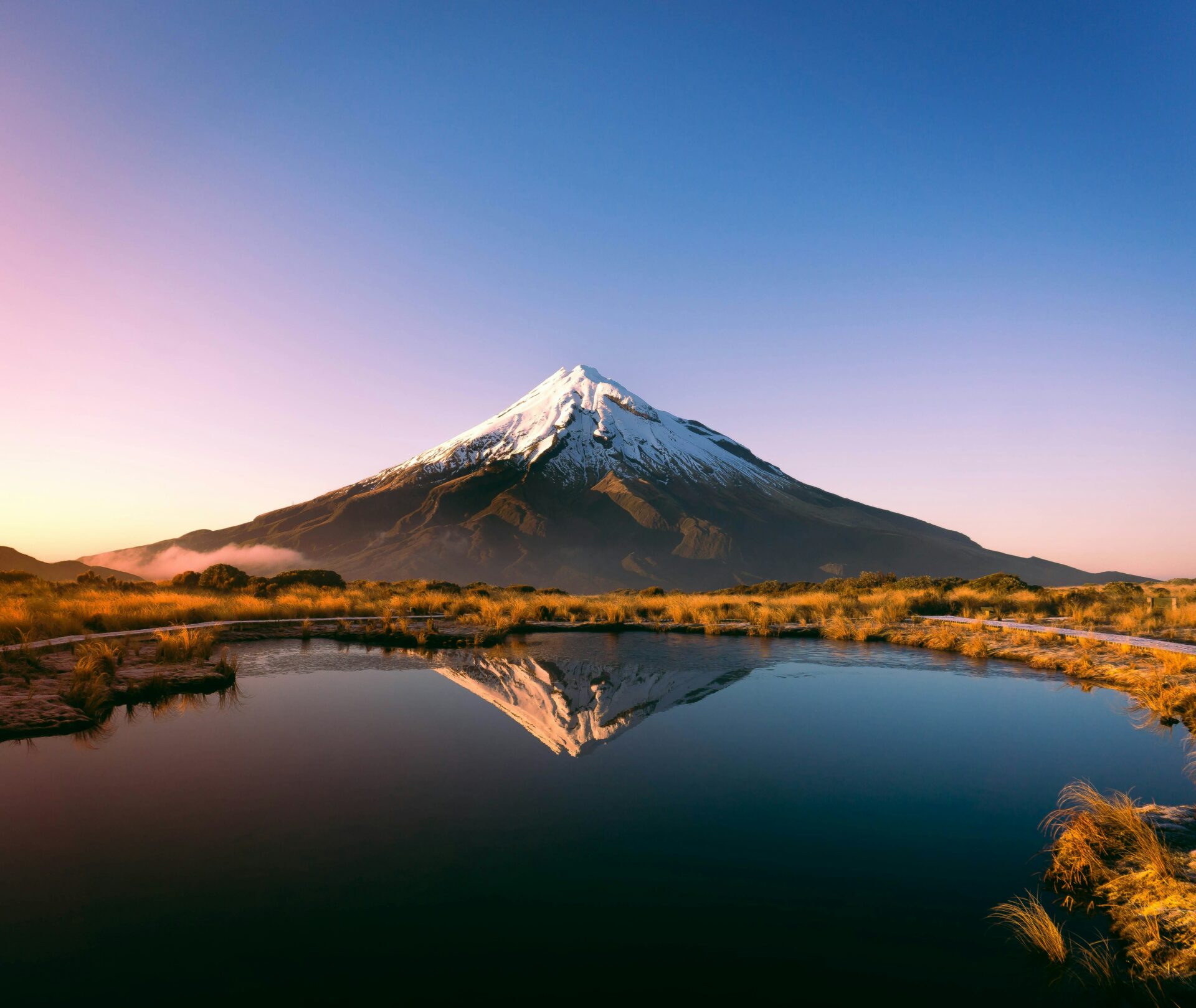 mont taranaki depuis le pouakai track