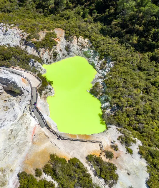 wai o tapu lac vert