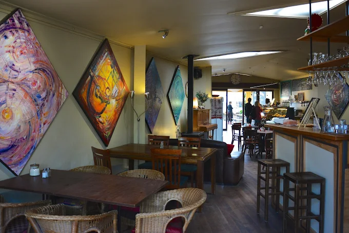 cafe le dangerous kitchen